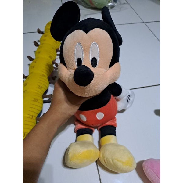 boneka mickey mouse disney nevada
