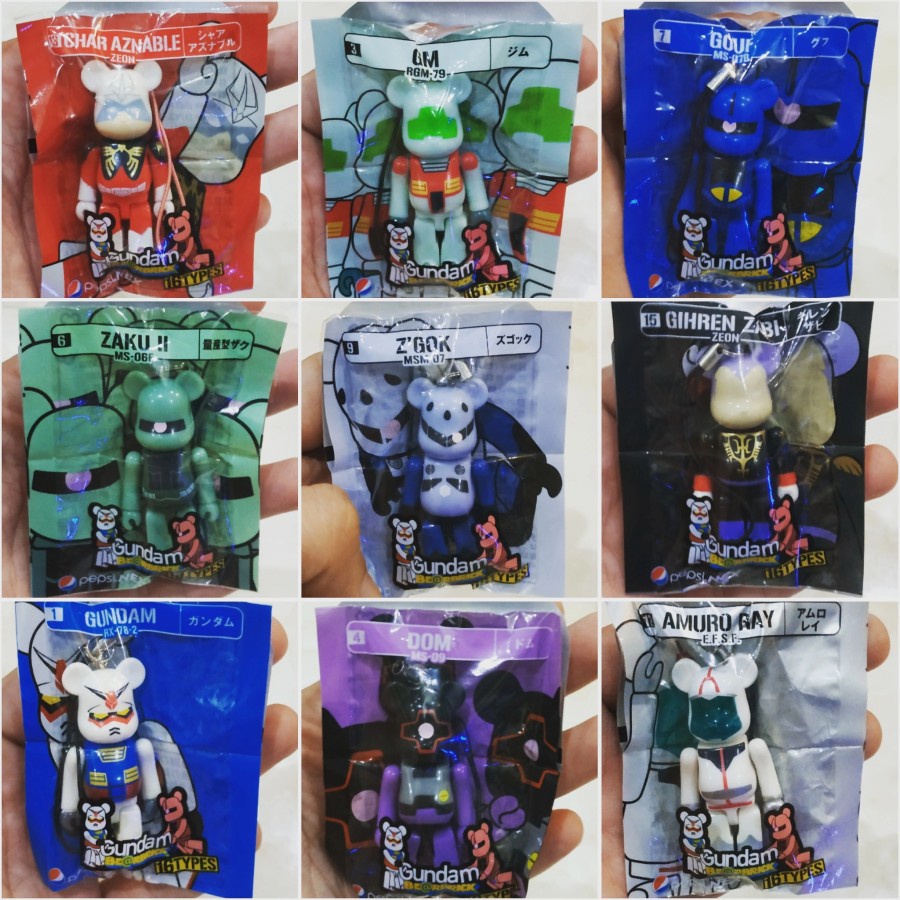 Gantungan Kunci Keychain Gundam Action Figure Bear Brick Original
