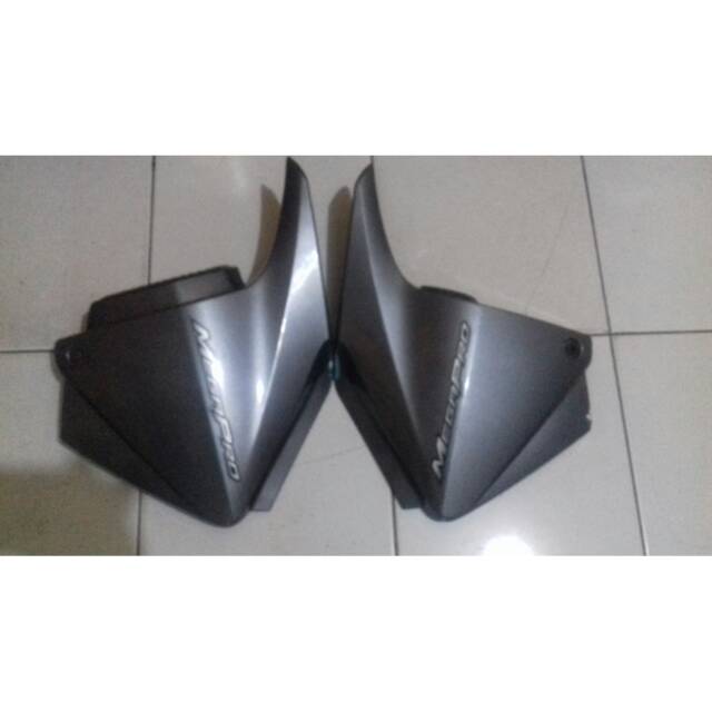 Cover tutup box aki megapro monoshock