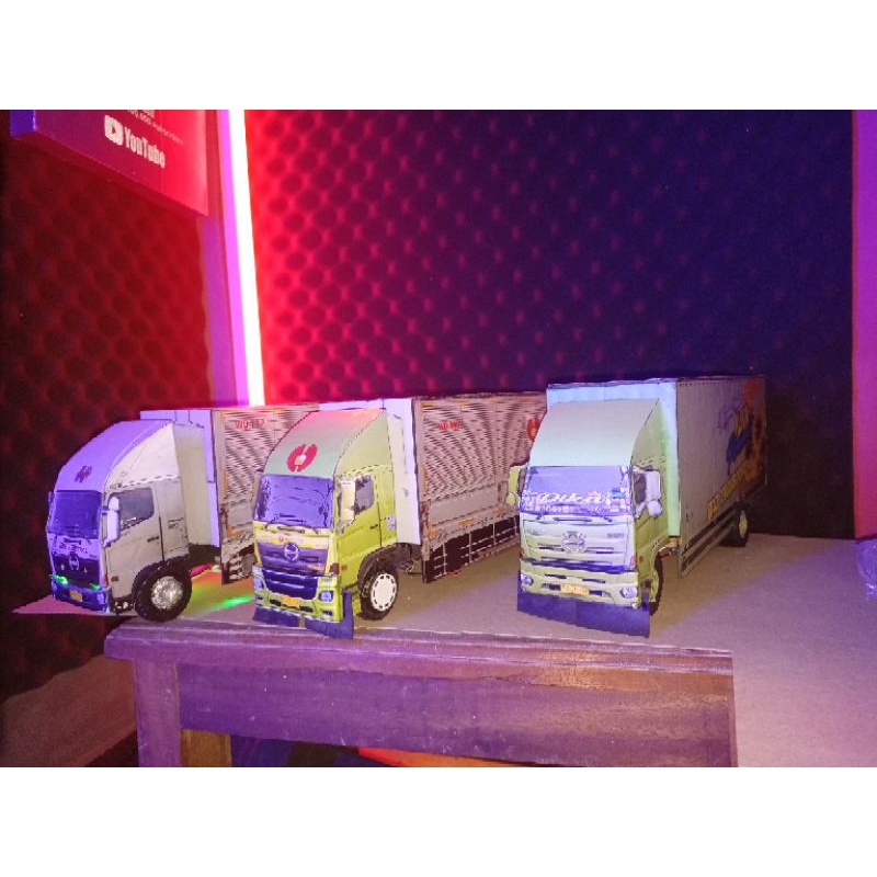 Miniatur Truk HINO 500 WingBox dan Box sumatera Mirip Asli nya