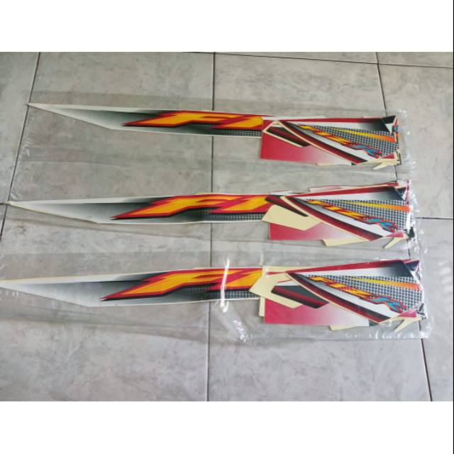 Striping stiker les list fiz r 2004