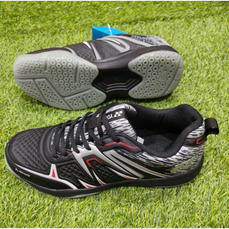 sepatu bulutangkis original YONEX TOKYO 2