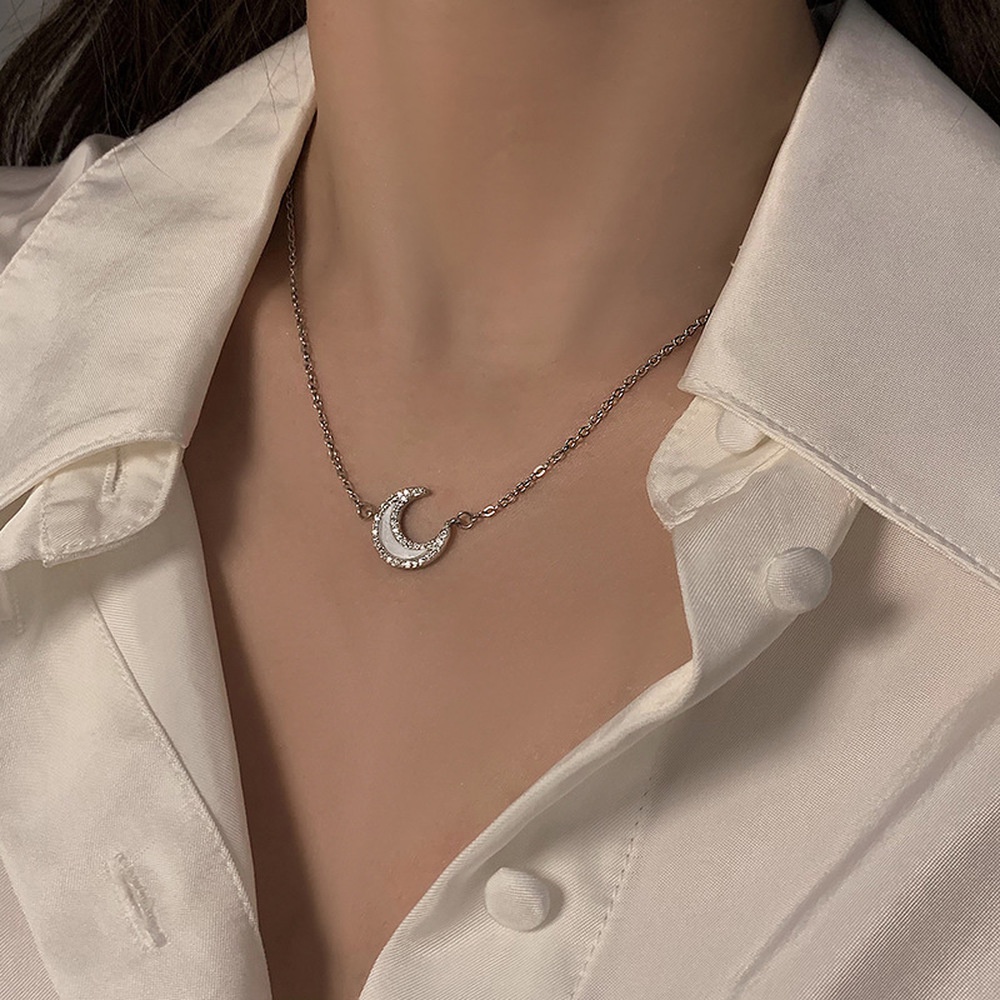 Korean Necklace Full Diamond Moon Pendant Simple Neck Lace Neck Jewelry Clavicle Chain Sweet Heart Jewelry Shop