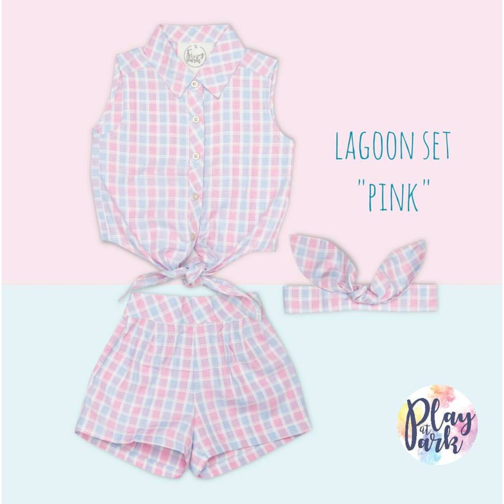 

Lagoon Set in pink color
