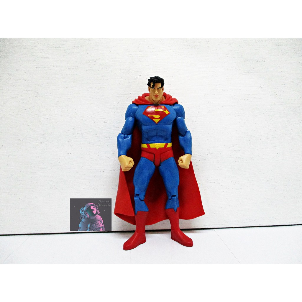 Action Figure / Pajangan / Mainan Superman DC Loose