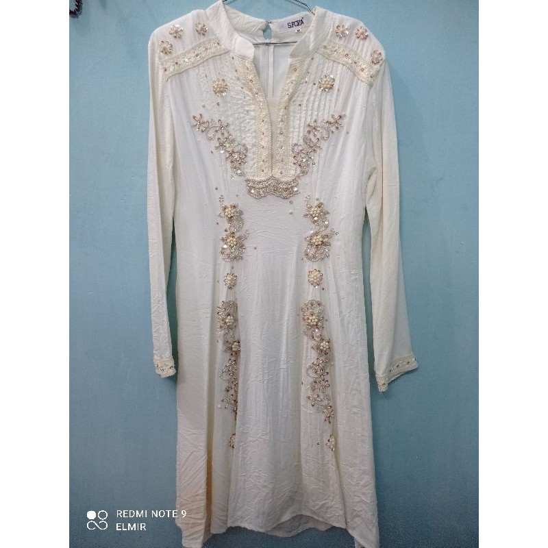 Tunik Putih Tulang Preloved