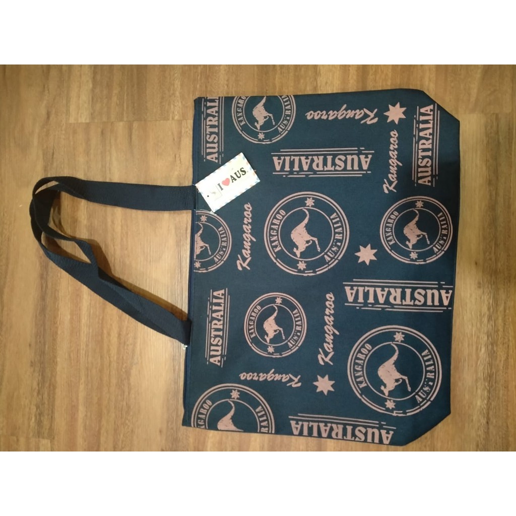 

Tas souvenir Aus hitam kangoro large