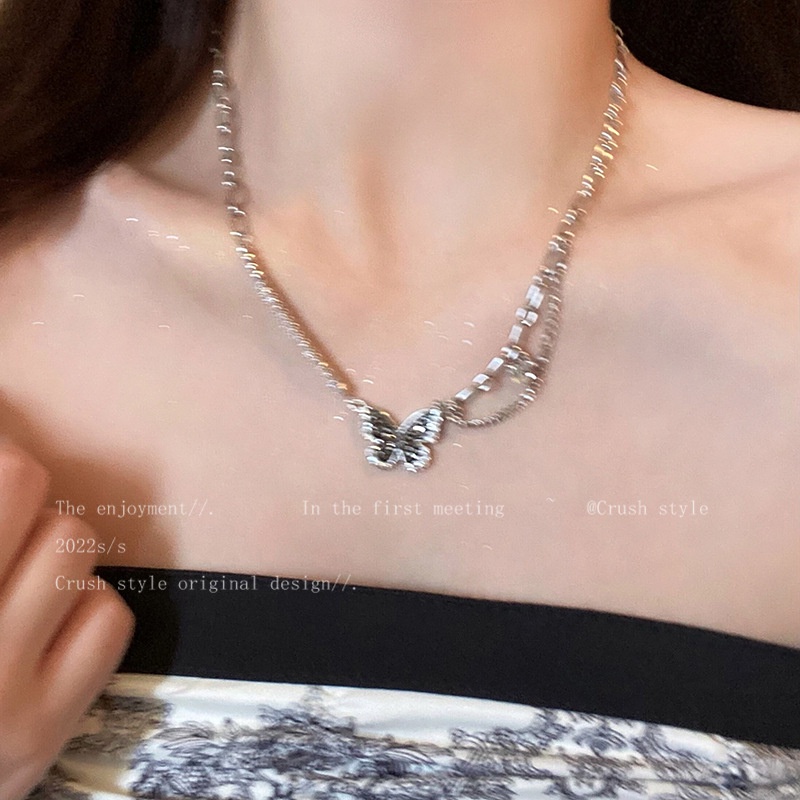 Y2k Kalung Rantai Silver Dengan Liontin Kupu-Kupu Kristal Untuk Wanita