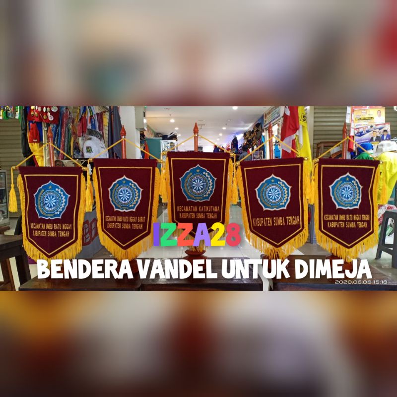 

satu set bendera vandel meja untuk custom bendera