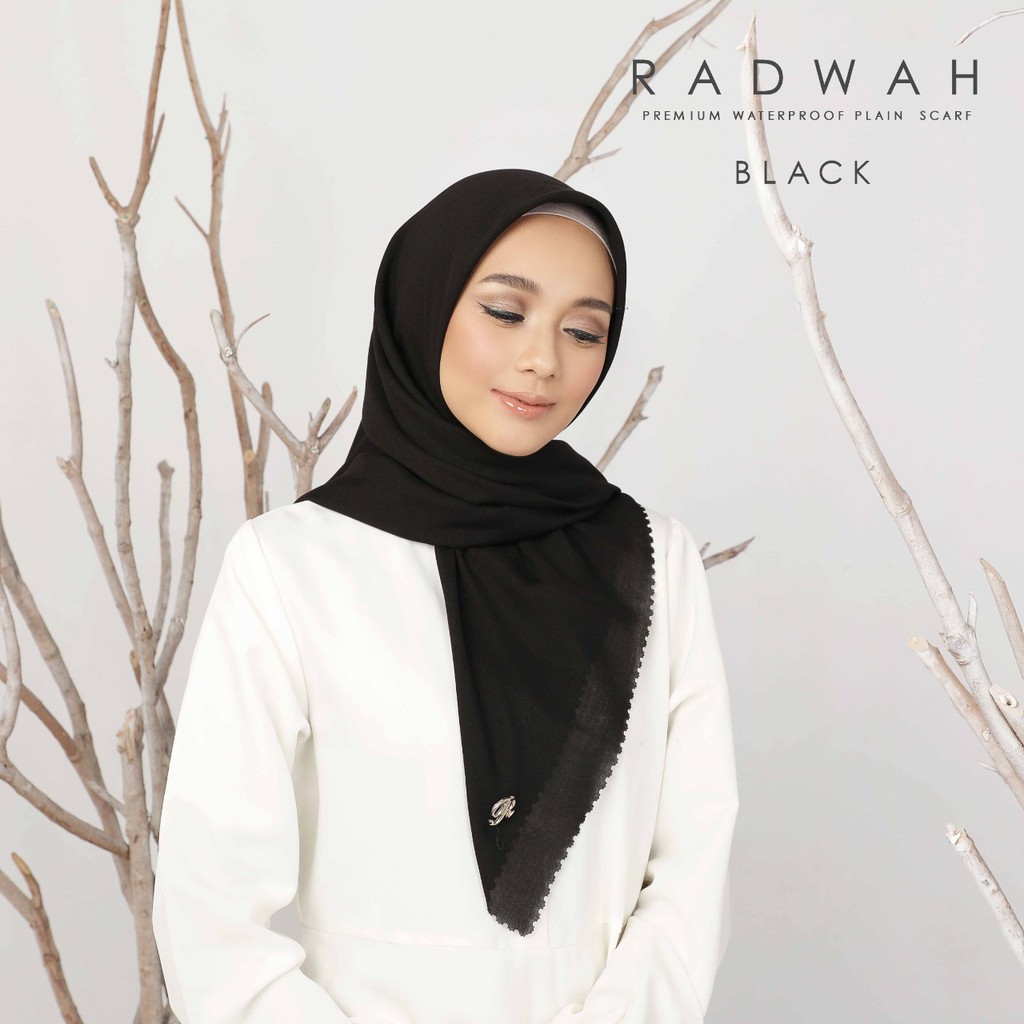 Radwah - Aira Scarf - Hijab Segi Empat Polos Voal Anti Air