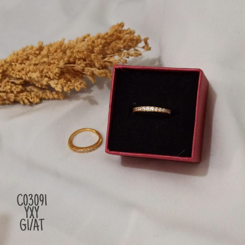 Cincin Yaxiya Model Tipis Mata Zircon warna Gold C03091