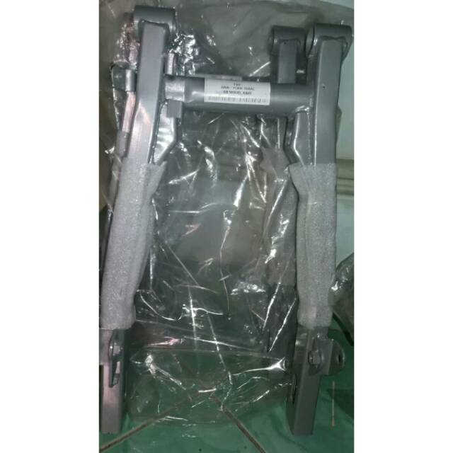 Swing Arm kaze r sufitan kaze r bahan tebel  buat pnp honda cb100 gl100 bisa juga buat c70 astrea