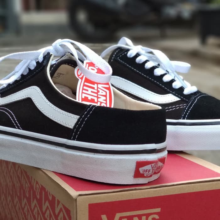 harga vans classic original