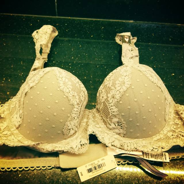 Victoria Secret dream angel demi bra