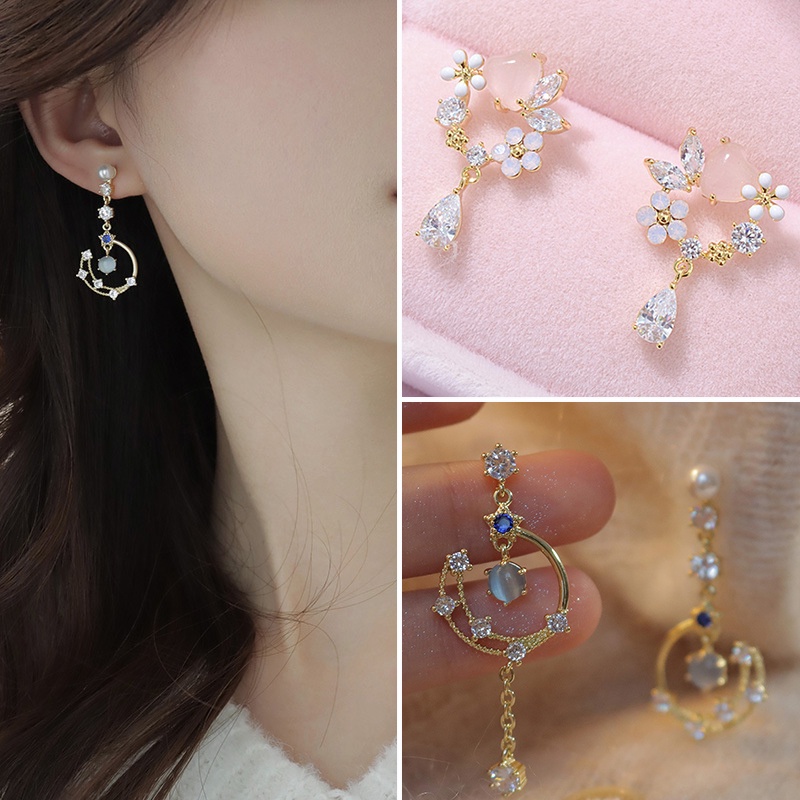 Anting Tusuk Gantung Desain Kupu-Kupu / Bunga hollow Hias Mutiara / Berlian Gaya Korea Untuk Wanita