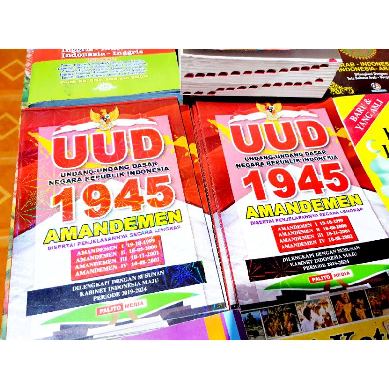 

BUKU UUD 1945 (Undang-Undang Dasar) Amandemen periode 2019-2024