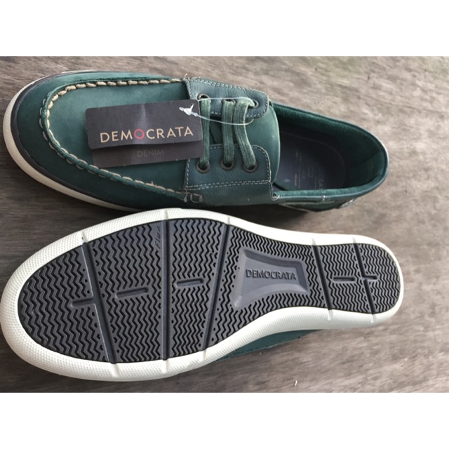 SEPATU PRIA - DEMOCRATA