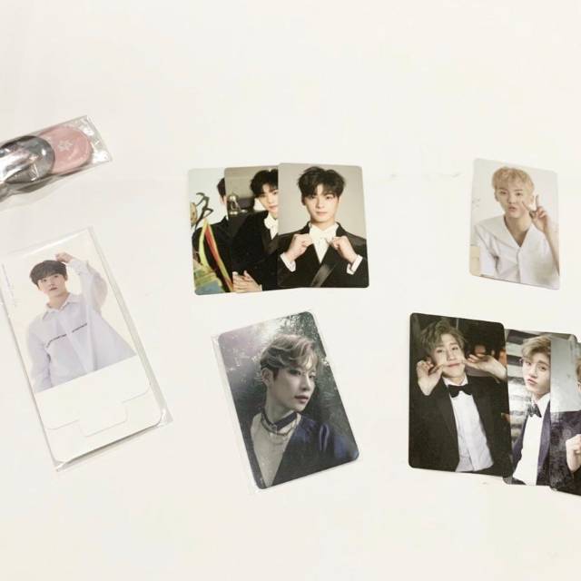 Astro AAF Photocard Gold Standee Broadcast PC MJ Jinjin Eunwoo Sanha Rise Up Pinbutton