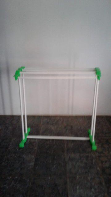 Jemuran Handuk Baju Besi Lapis Plastik-anti Karat-bongkar Pasang