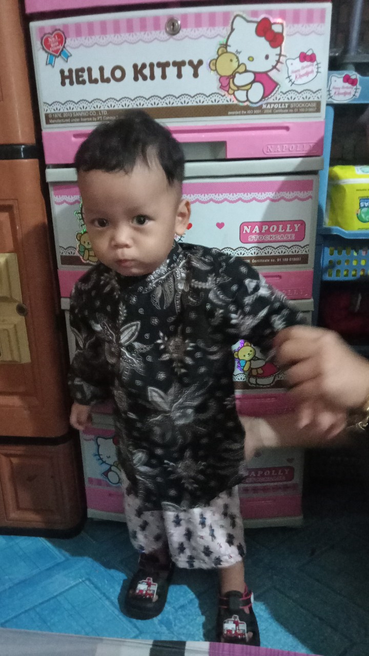 Kemeja Batik Anak Warna Dasar Hitam Motif Semu Ungu