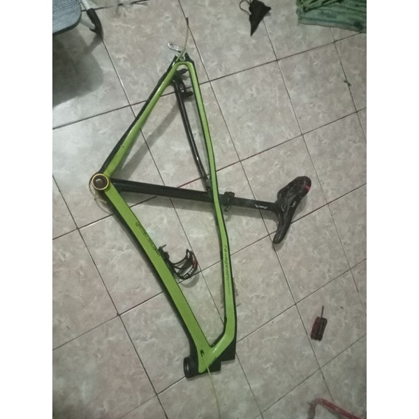 sepeda gunung..frame thrill ravage