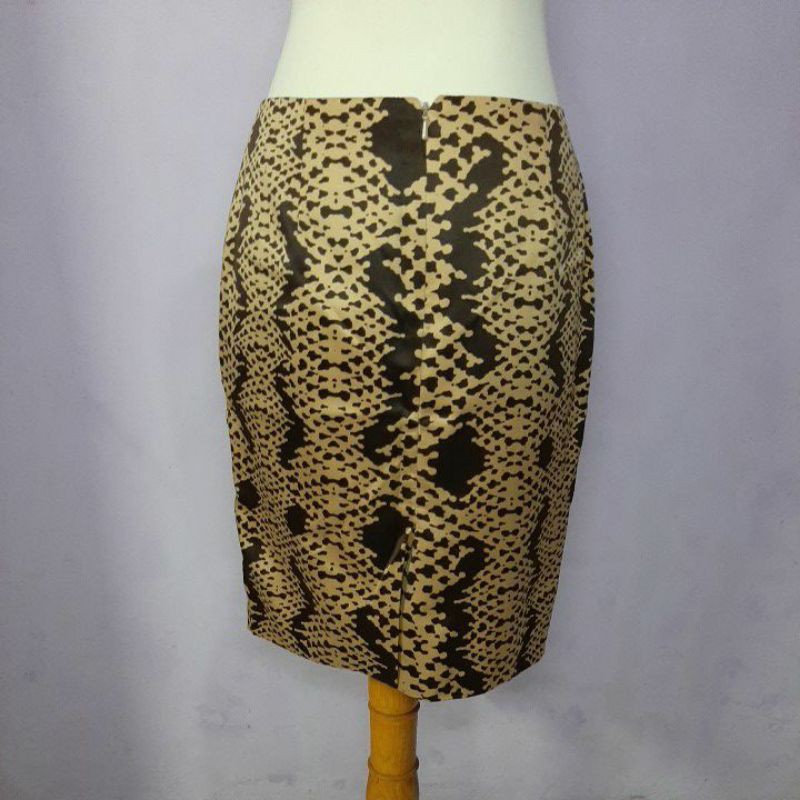PRELOVED Skirt / Rok animal print The executive