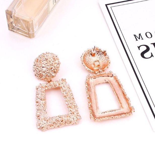 Anting Trapesium Korea Hijab Persegi Geometric Earrings Wanita Fashion Vintage Women Cantik Metal