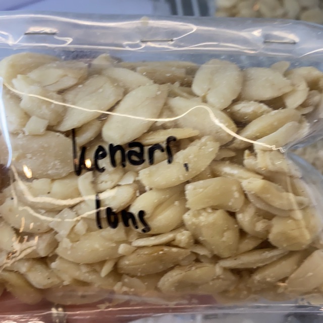 

Kacang Kenari Kupas 100g