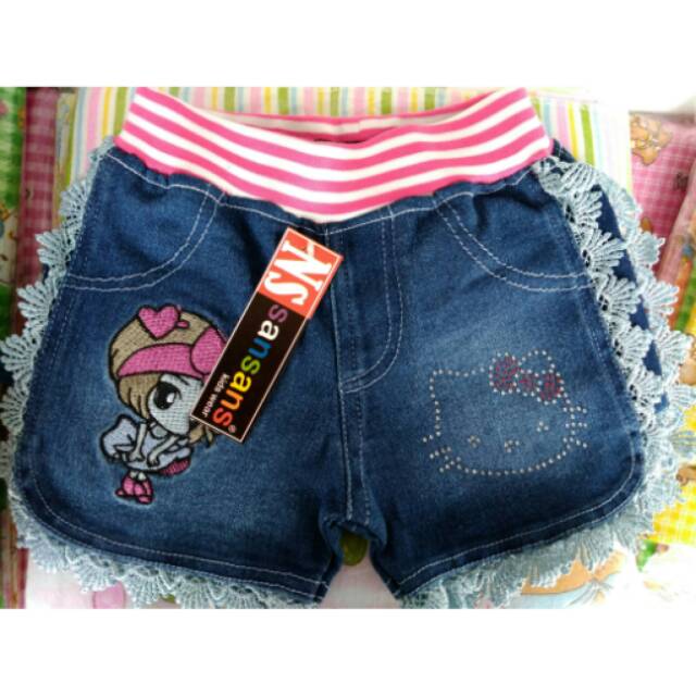 Celana pendek jeans anak