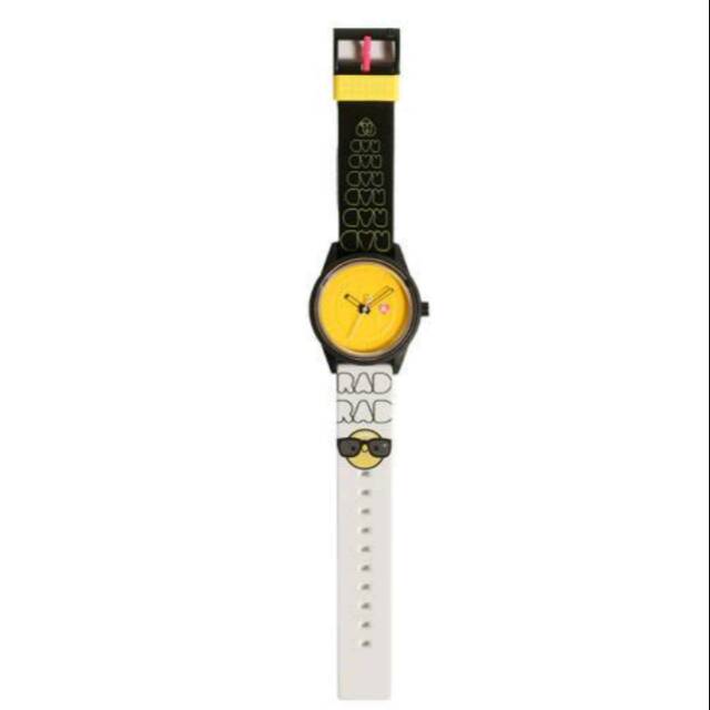 Q&Q Smile Solar HL2320 Harajuku Lovers Jam Tangan wanita Rubber Strap Hitam Putih