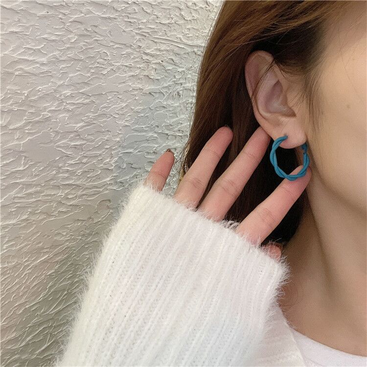 INS Popular S925 Silver Needle Circle Twist Stud Earrings 3 Colors (Takota 046)