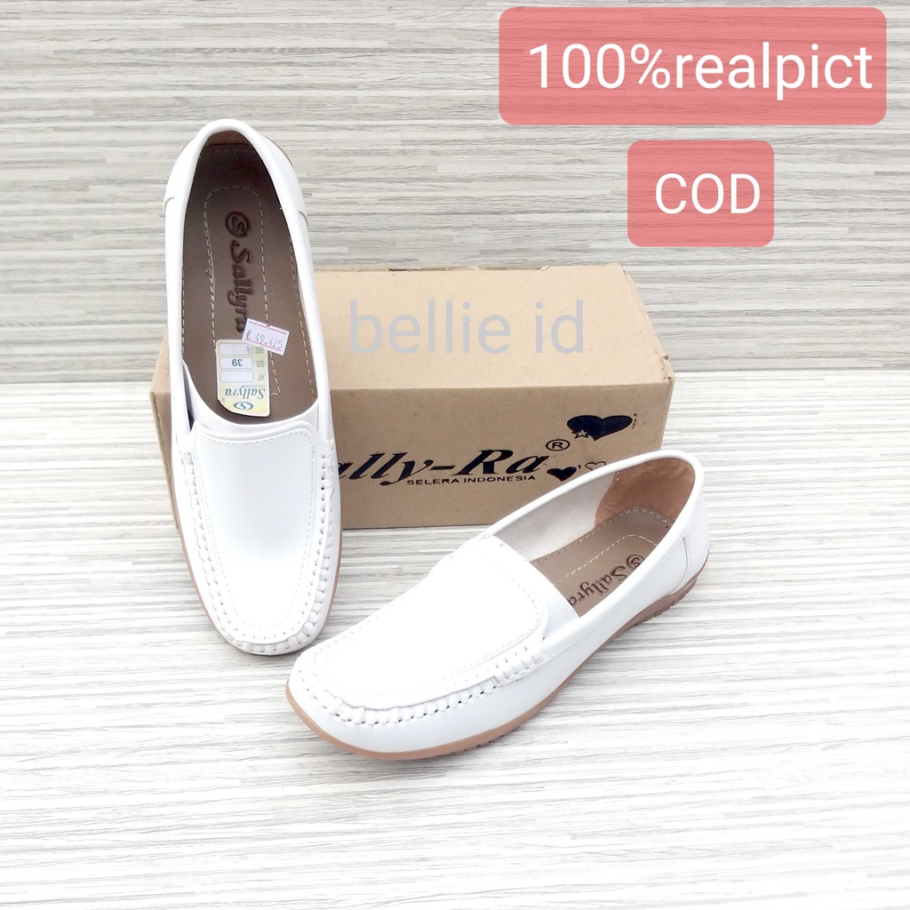 Sepatu pantofel kerja perawat sallyra putih