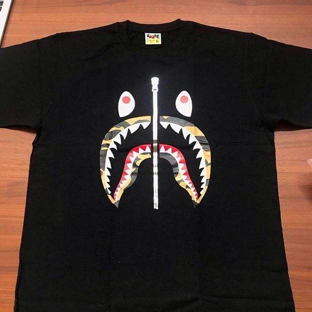 BAPE RED CAMO SHARK