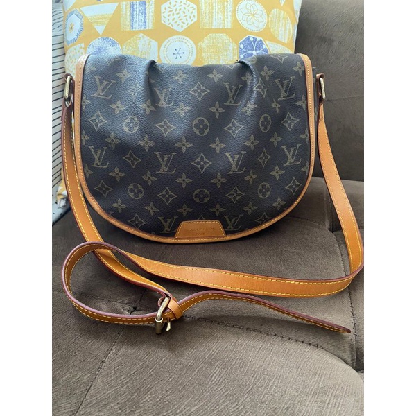 Sling bag preloved ala lv