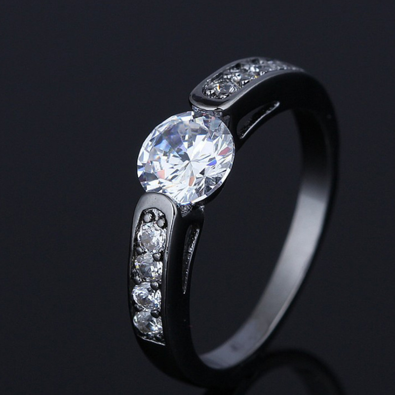 2023 Hot Sale Hitam Emas Bertatahkan Zirkonium Putih Sederhana Cincin Fashion
