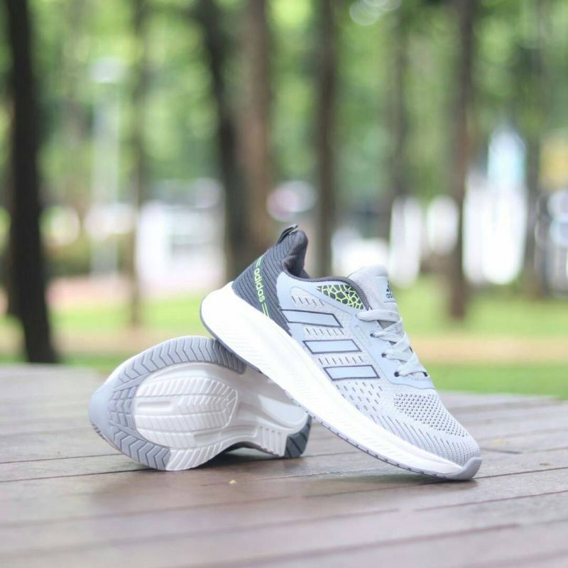 SEPATU RUNNING ADIDAS MEN