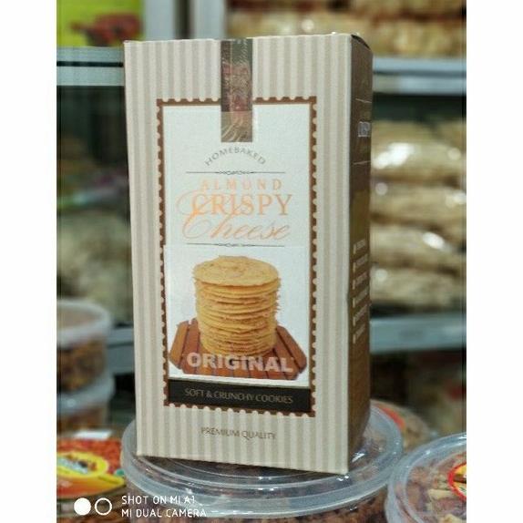

almond crispy cheese khusus Gojek n Grab