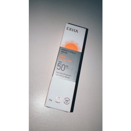 Sunscreen ERHA ( SPF 50 PA+++ )