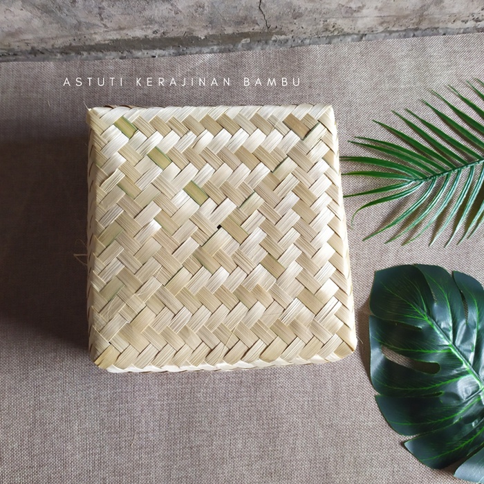 Besek 25 x 25 cm Natural (Sepasang)/ besek anyaman bambu/ besek anyaman bambu murah/ besk besar