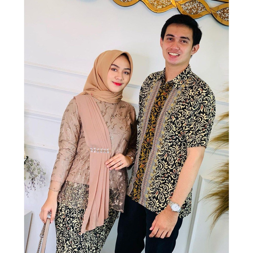 COUPLE KEBAYA BROKAT PLISKET SEMISUTRA BATIK COUPLE KEBAYA LAMARAN KEBAYA KONDANGAN