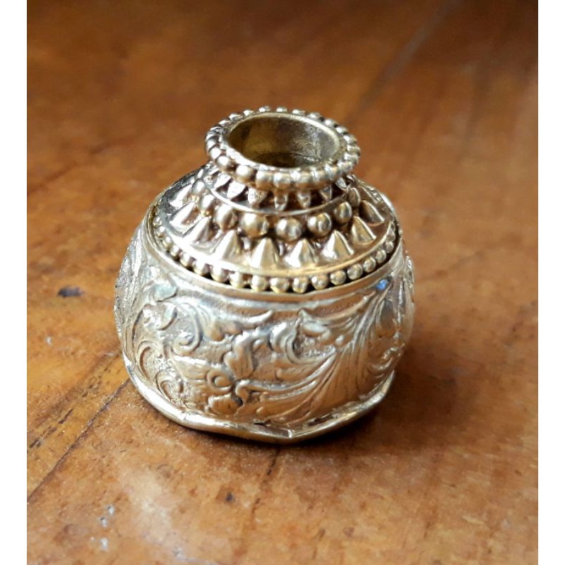 Mendak selut model jogja, bahan kuningan