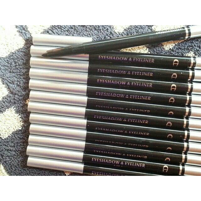 [Per Pcs] Eyeliner Aigner Putih Silver Hitam