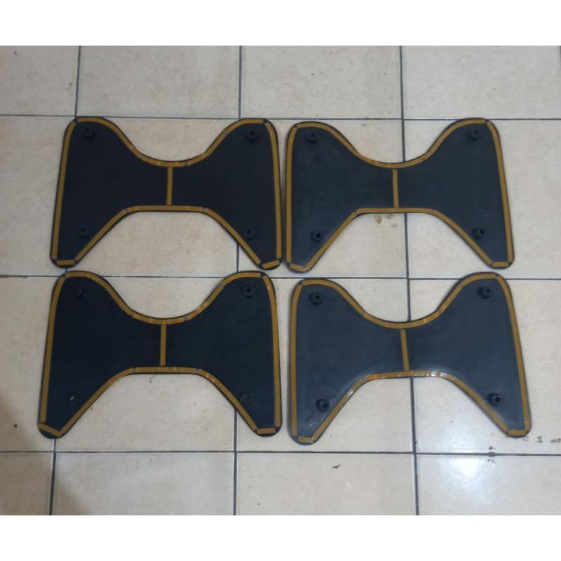 Karpet pijakan kaki panel  rubber  step floor new HONDA SCOOPY 2020 2021 ORIGINAL AHM