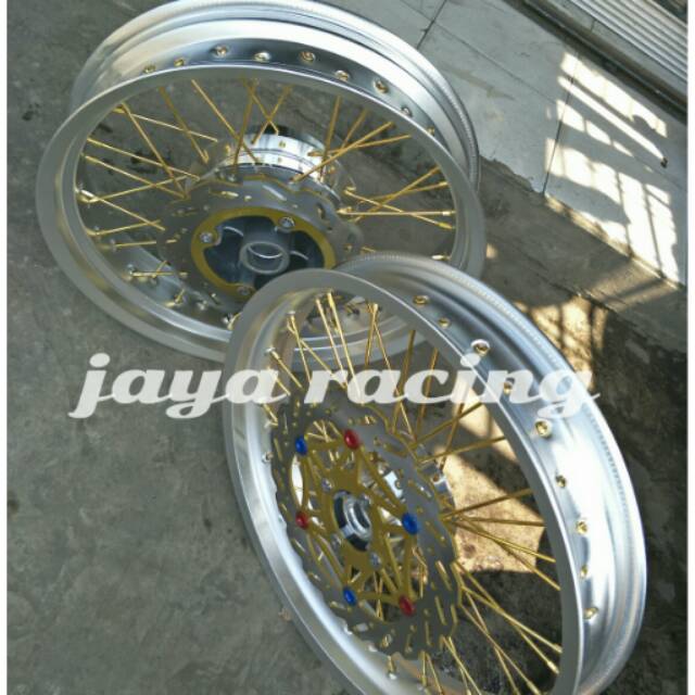 Sepaket velg tapak lebar 250/17 350/17 Ninja 150r ninja 150rr paket komplit plus stel velg bbs reg