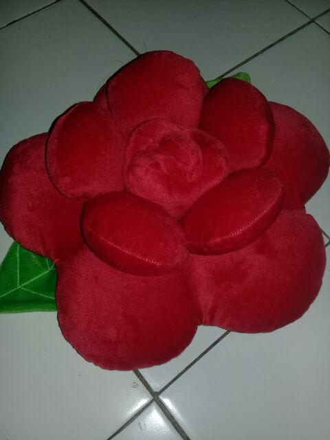 Bantal Mawar
