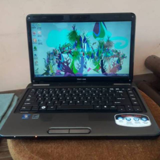 Laptop Toshiba second murah mulus bekas kualitas oke core i3 . Bisa cod Surabaya Sidoarjo