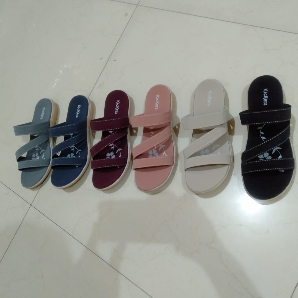 Sandal wanita selempang kickers selop casual slop asli original sendal flop kasual slip on perempuan dewasa cewek remaja simpel elegan bagus mewah kondangan pesta bermerek sehari hari empuk nyaman terbaru kekinian murah promo cuci gudang gratis ongkir COD