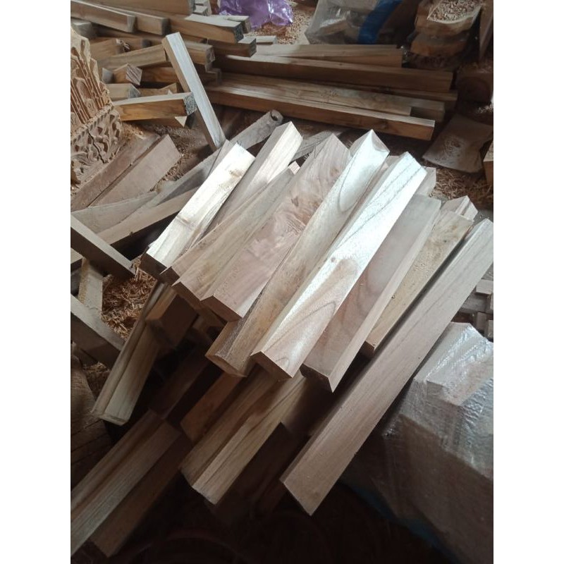 balok kayu jati tua 4cm x 4cm x 50cm / balok jati / kaso kayu jati / jati tua