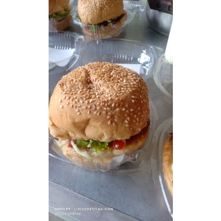 

Burger Beef Jumbo, best seller di Toko Bilqis