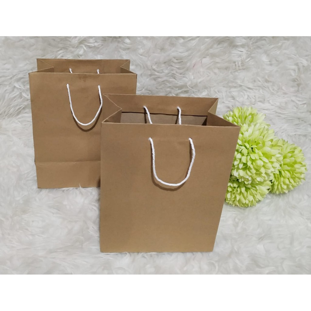 

PAPER BAG 19.5x9x25 Tas Kertas Polos Kraft Coklat Goodie Bag Bingkisan Gift Bag PBM9